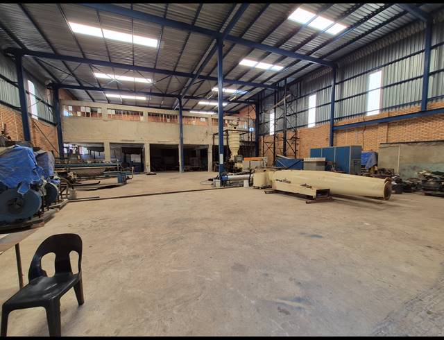 1,200M² WAREHOUSE FOR SALE IN DENVER
